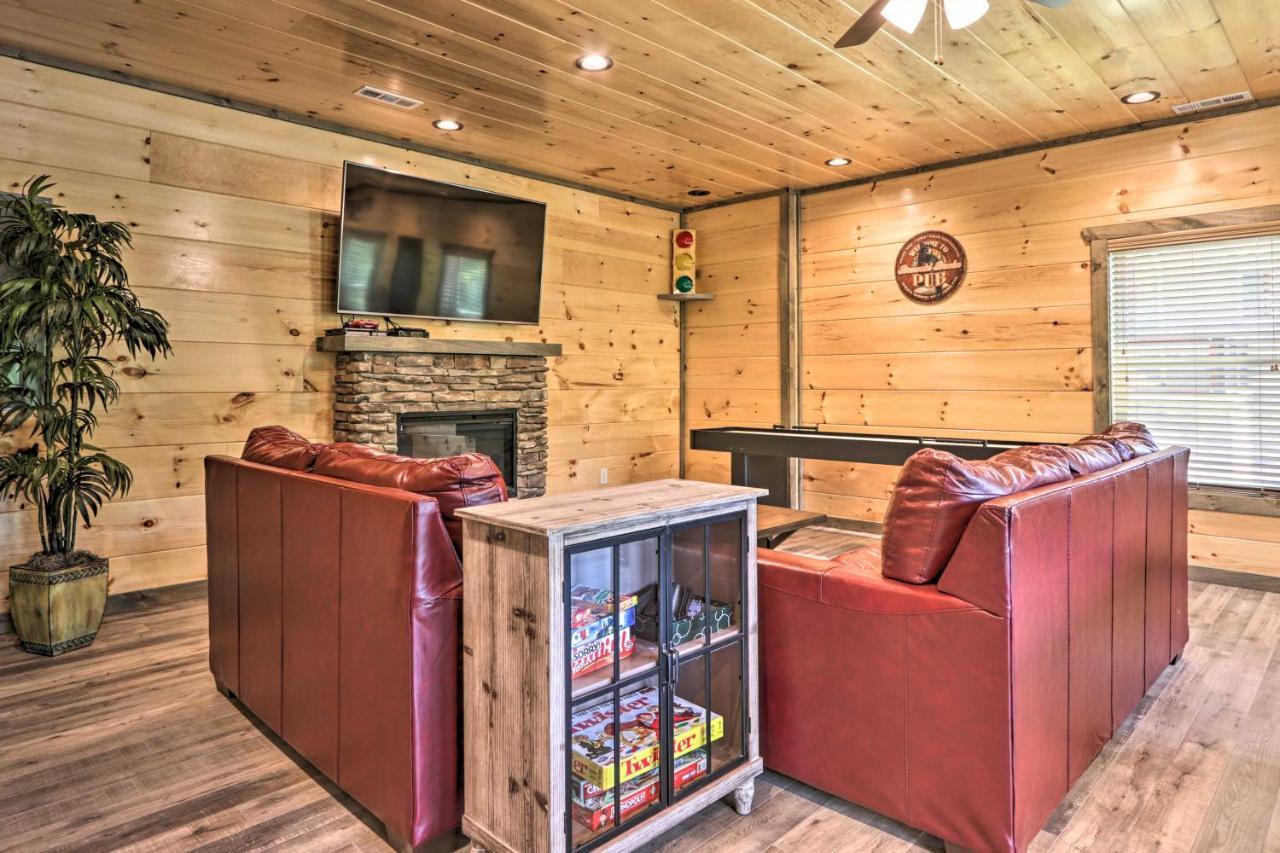 Modern Cabin With Hot Tub And Game Room In Gatlinburg! Extérieur photo