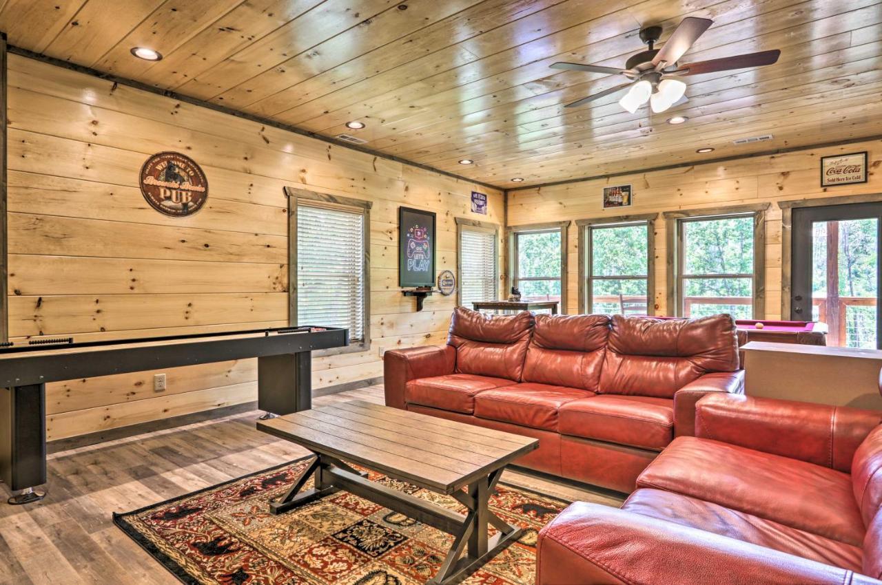 Modern Cabin With Hot Tub And Game Room In Gatlinburg! Extérieur photo