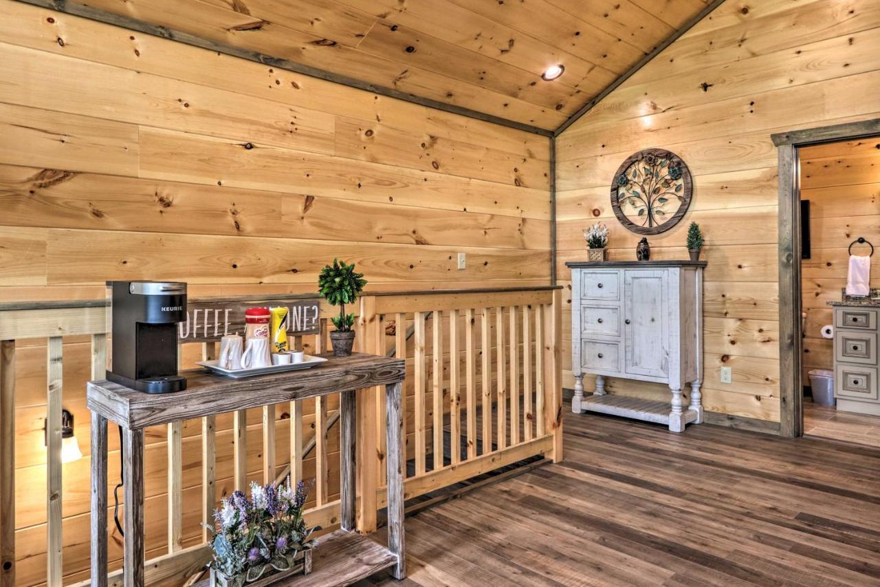 Modern Cabin With Hot Tub And Game Room In Gatlinburg! Extérieur photo