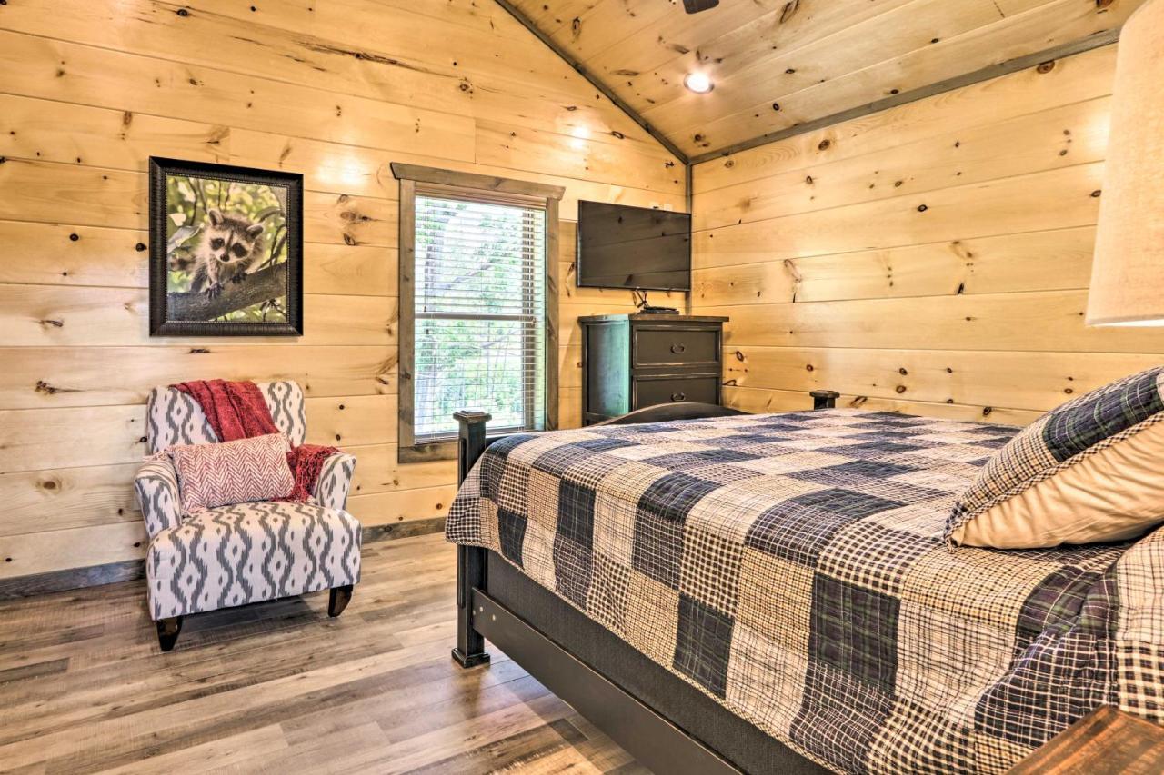 Modern Cabin With Hot Tub And Game Room In Gatlinburg! Extérieur photo